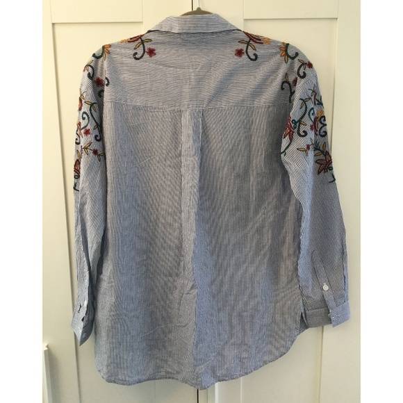 NEW beachlunchlounge Embroidered Striped Shirt - Picture 6 of 6